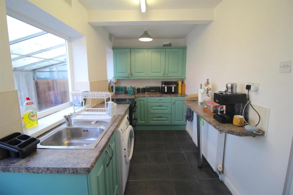 House in Birmingham, West Midlands - View 4