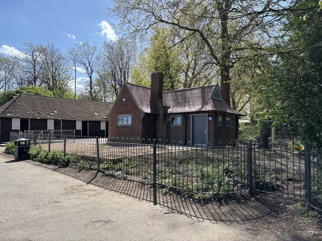 Main image of property: Cafe at Clapham Common Changing Rooms, The Avenue, London, SW4 9AZ