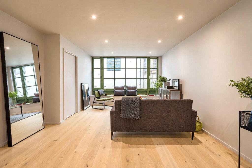 House in Waverley, Farnham - View 4