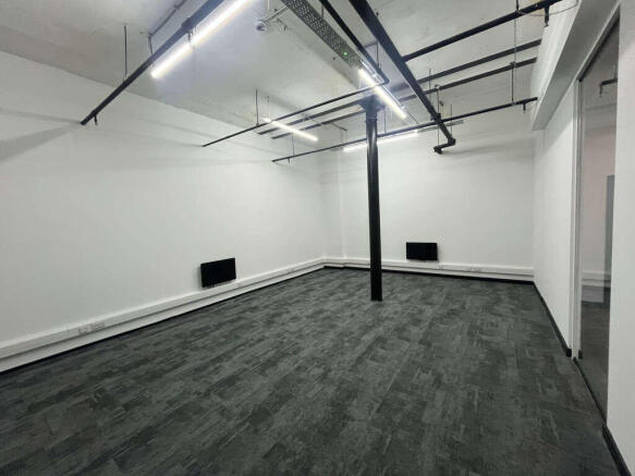 Photo 48