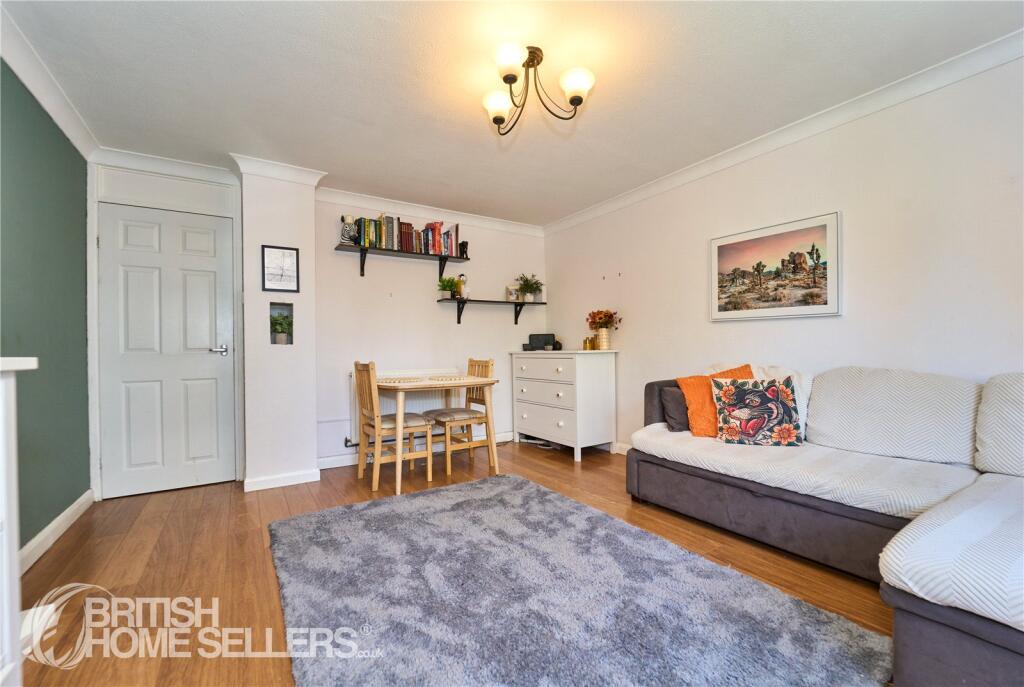 Hawksmoor, Harris Lane, Shenley, Radlett, WD7 photo 4