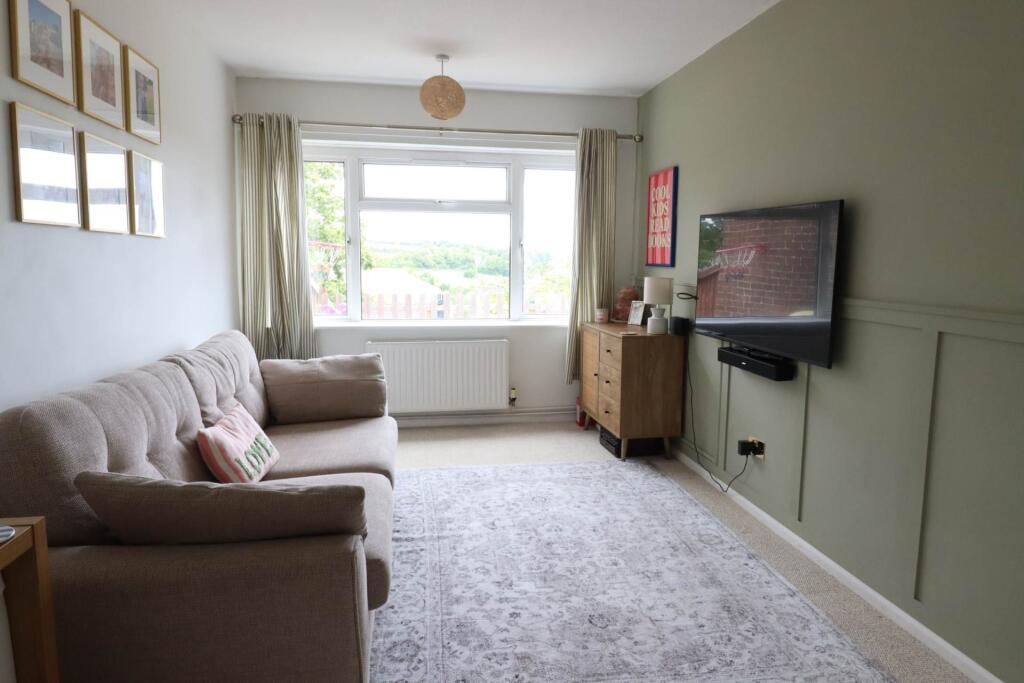 House in Swindon - View 4