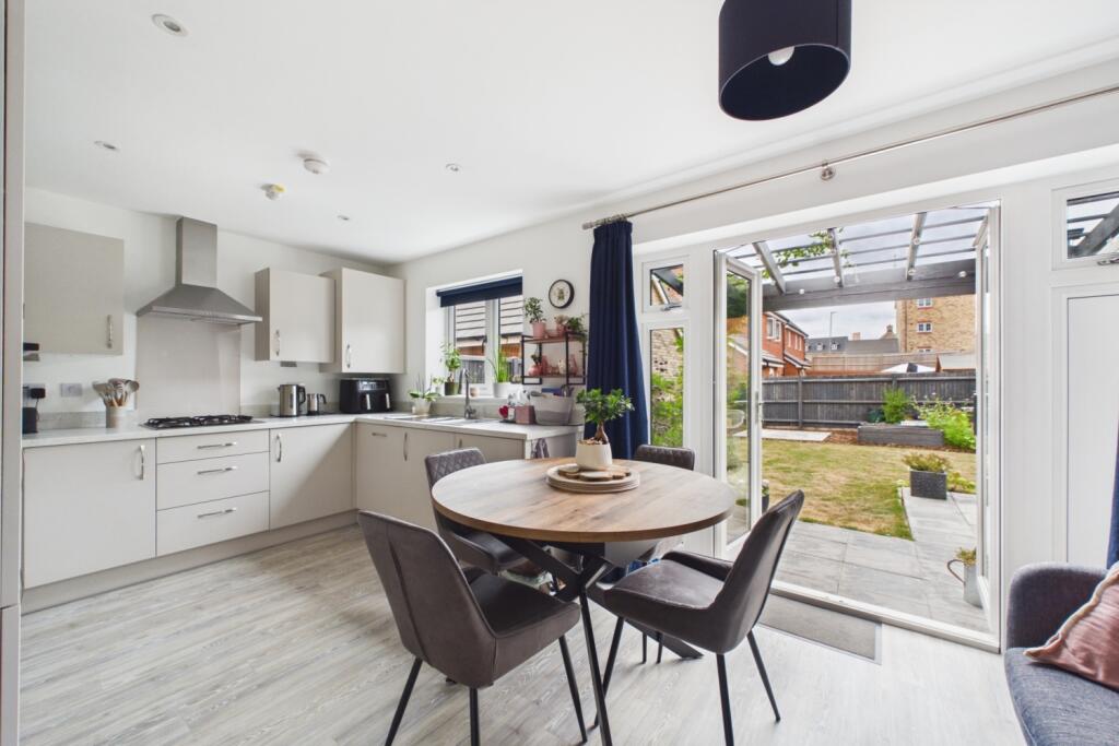 House in Leighton Buzzard, Leighton-Linslade - View 2