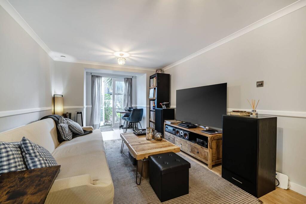 Main image of property: Brompton Park Crescent, West Brompton, London, SW6