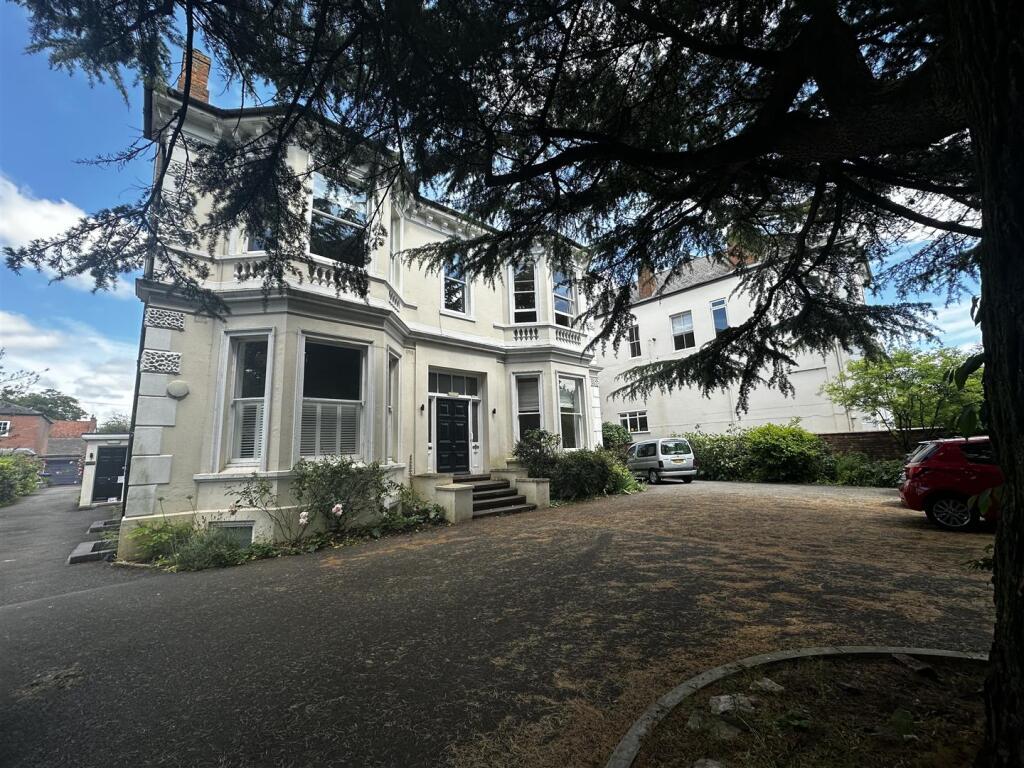 Main image of property: Warwick Place, Leamington Spa