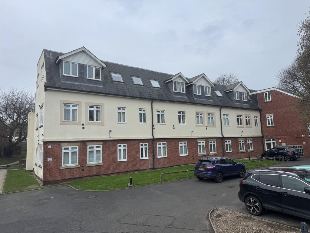 Main image of property: 9 Oaklands Court, 364 Birmingham New Road, Bilston, West Midlands