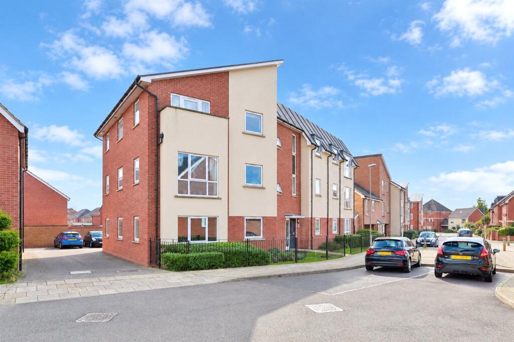 2 Bedroom Flat in NN5 6WF