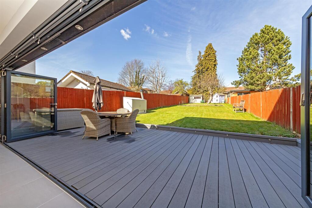 Additional image 10 of Batchwood Drive, St Albans