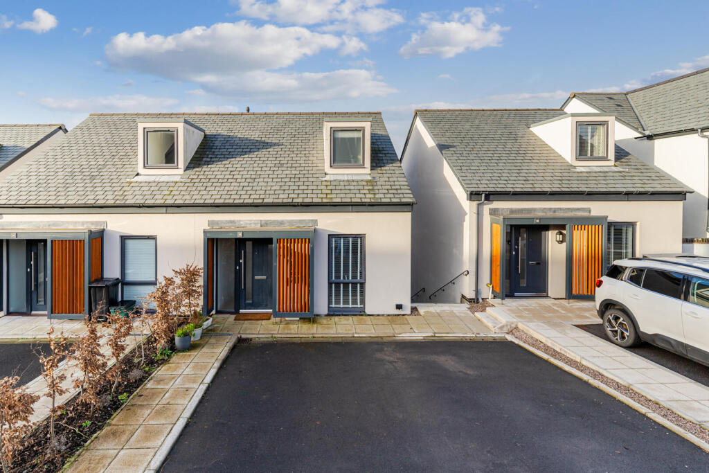 Main image of property: Applegate Way, Kingsbridge