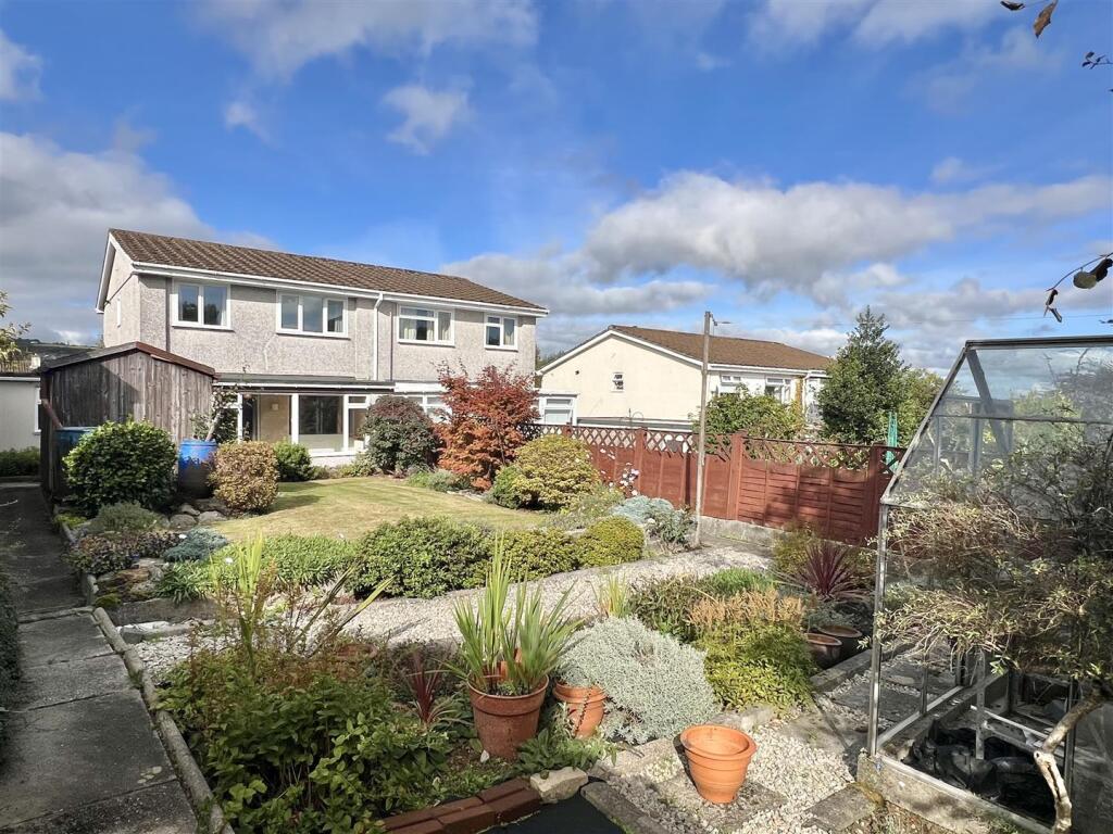 House in St Austell, Boscoppa - View 4