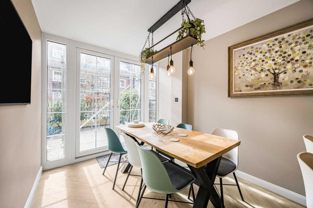 House in South Oxfordshire, Henley-on-Thames - More