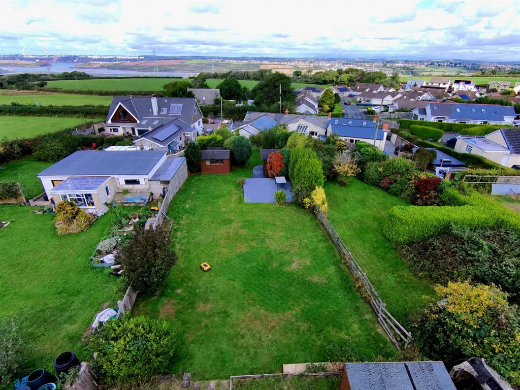 House in Swansea, Hundleton - View 4