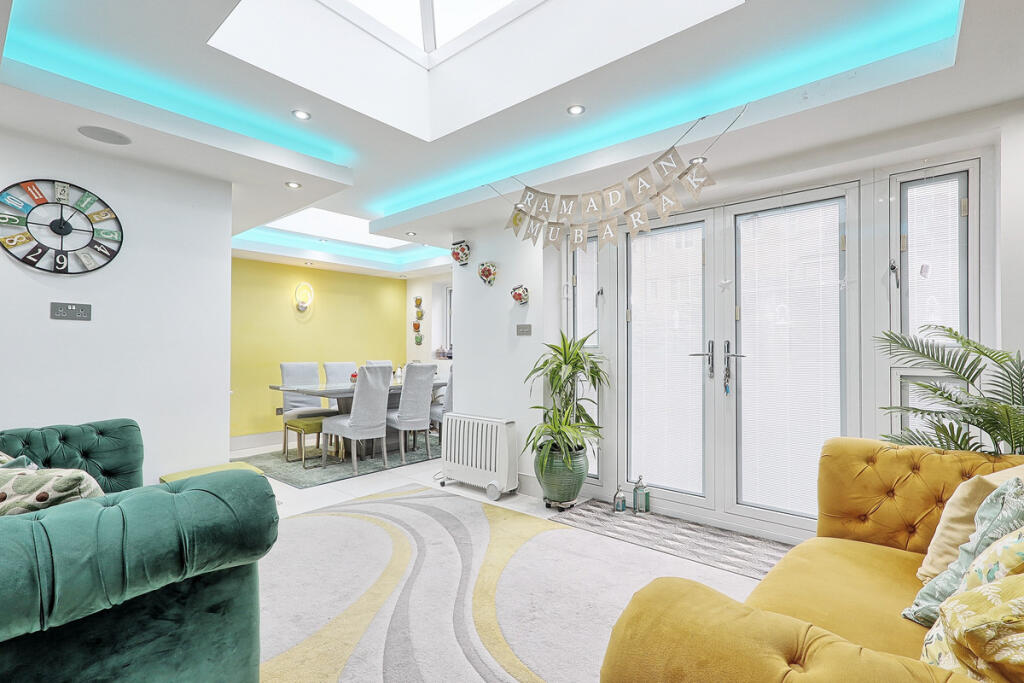 Tallow Close, Dagenham, RM9 photo 4