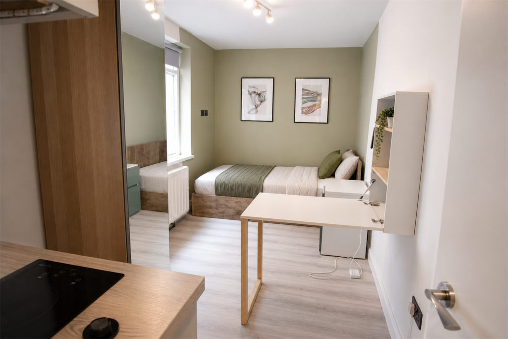 Main image of property: Queen's Gardens, W2