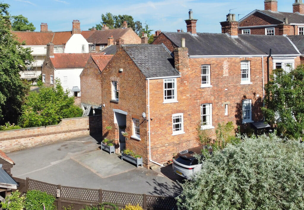 Main image of property: 42C Westgate, Louth LN11 9YD