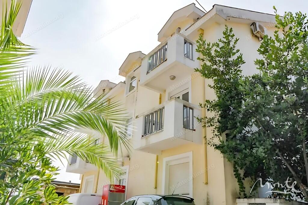 Main image of property: Djenovici