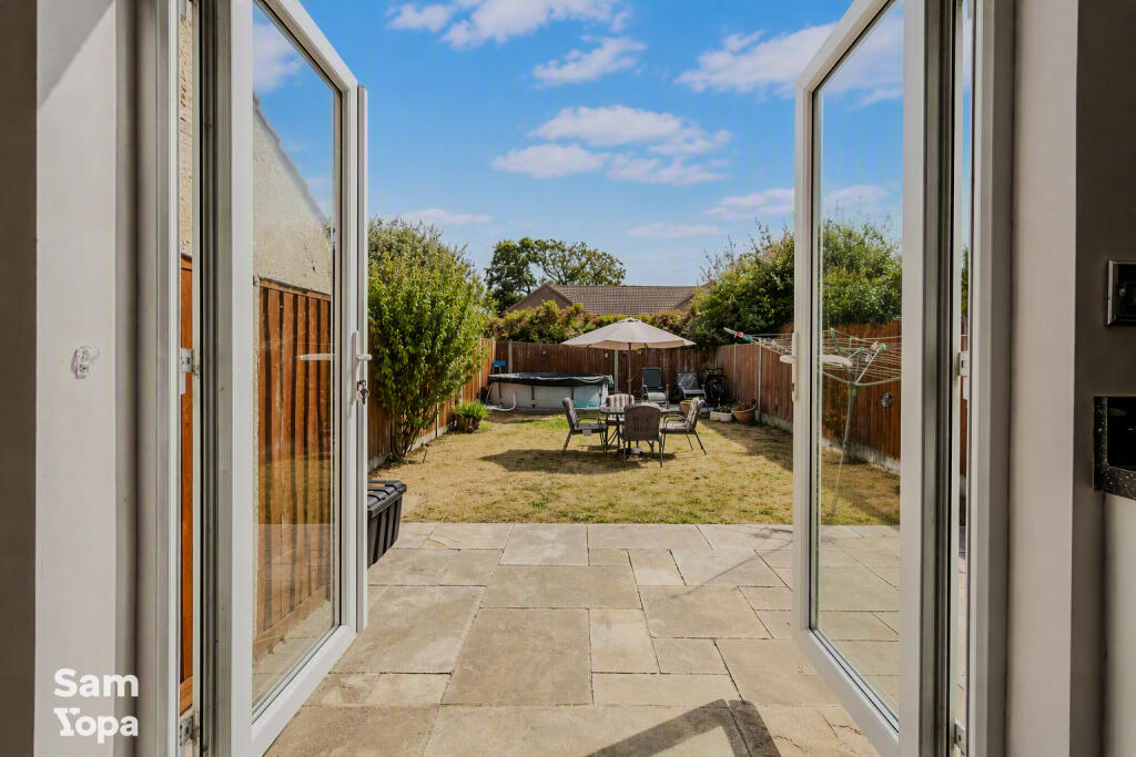 House in Colchester - View 3