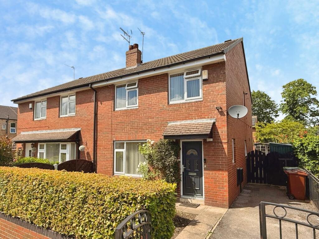 Main image of property: Leeds And Bradford Road, Pudsey, LS28 6LT