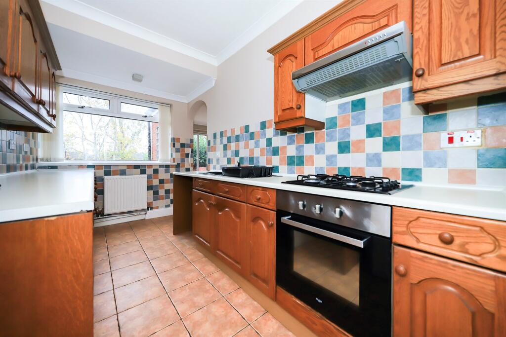 House in Wolverhampton, West Midlands - View 4