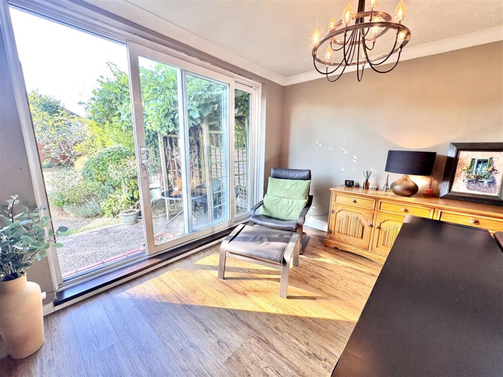 House in London, West Heath - View 4