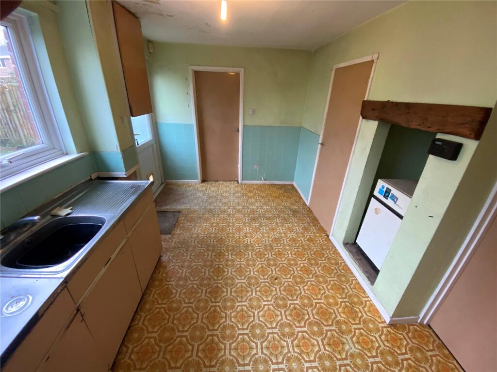 House in Bear Cross, Bearwood, Poole - View 4
