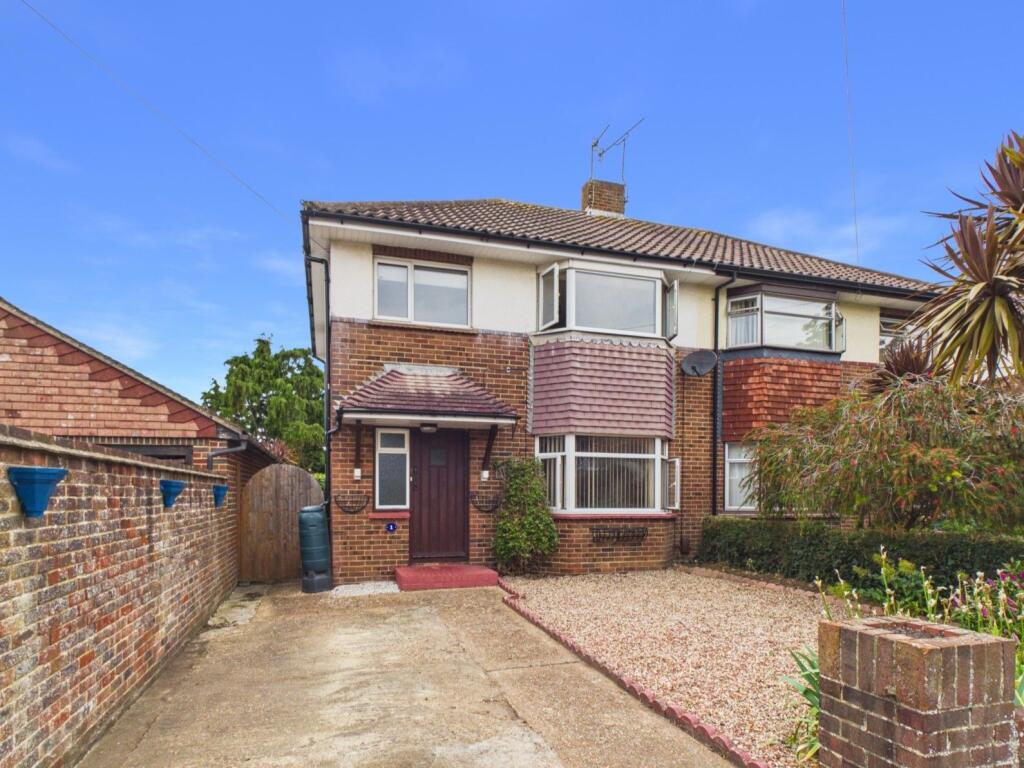 Main image of property: Morland Avenue, Worthing, BN14 8PX