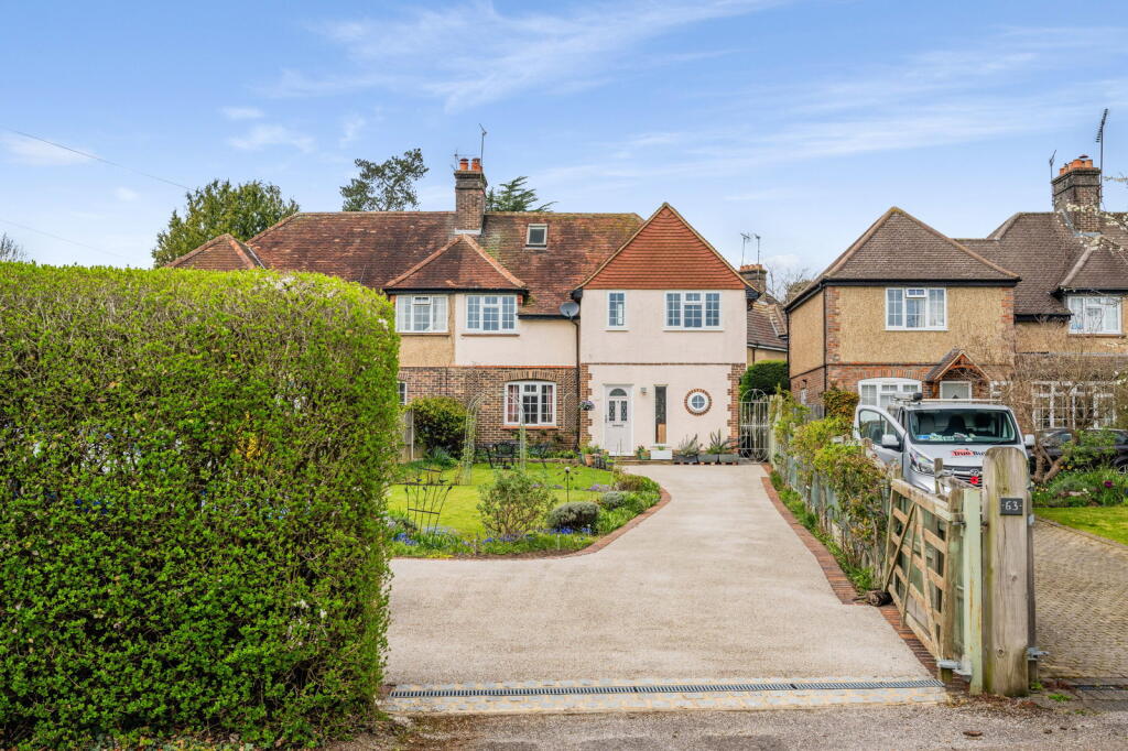 Main image of property: Granville Road, Oxted, RH8 0BY