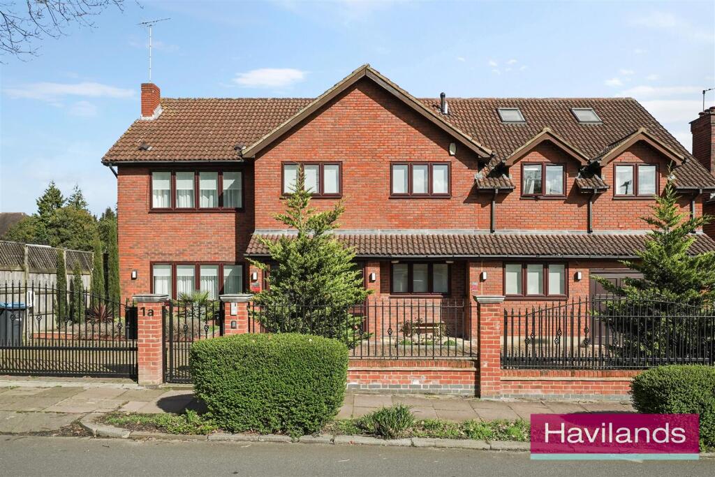 Main image of property: Brackendale, London