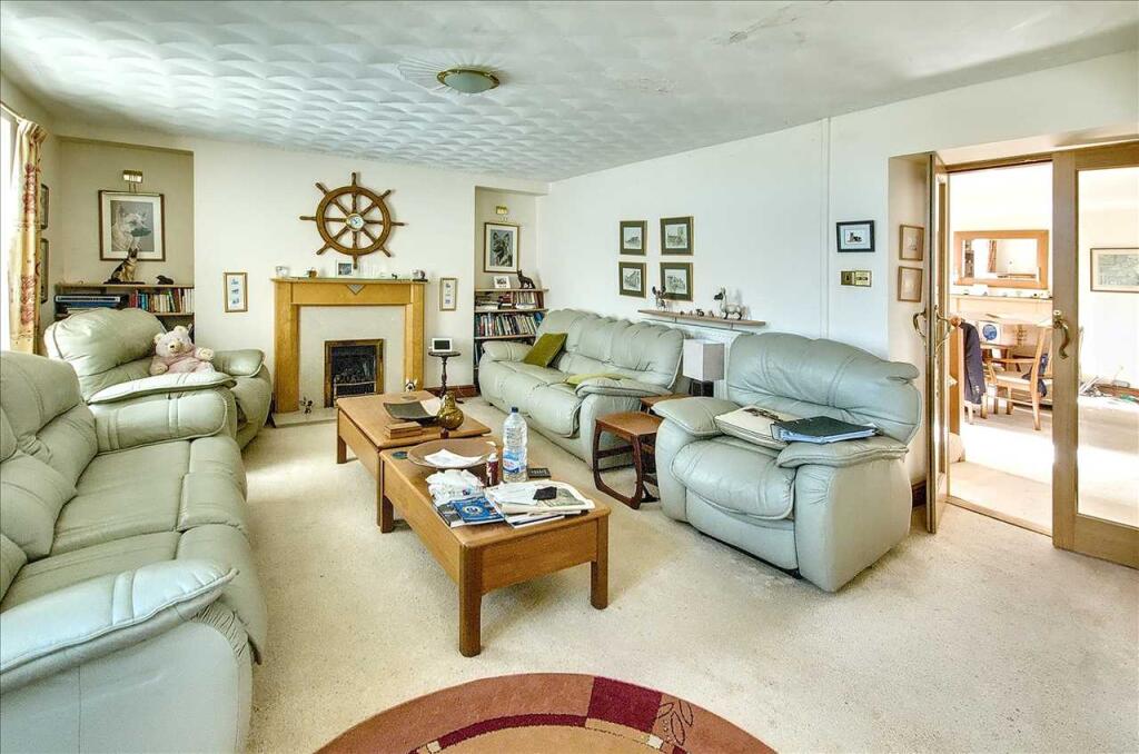 Upper Castleton House, Hundleton, Nr. Pembroke, Pembroke photo 3