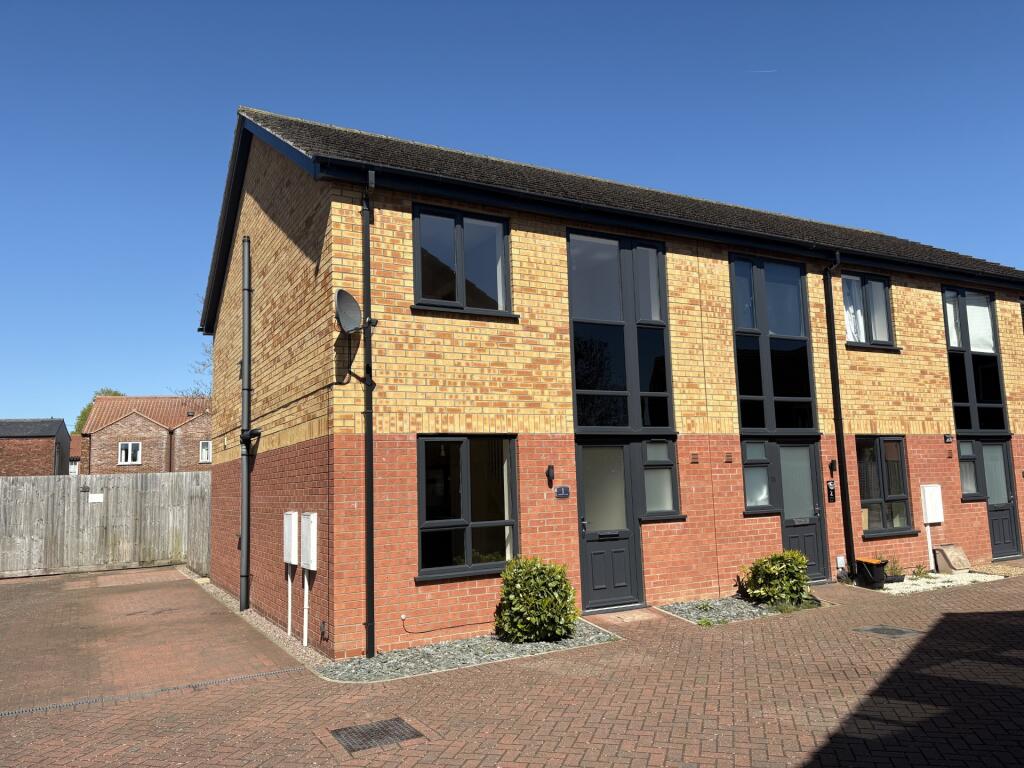 Main image of property: Oxford Court, Market Rasen, LN8