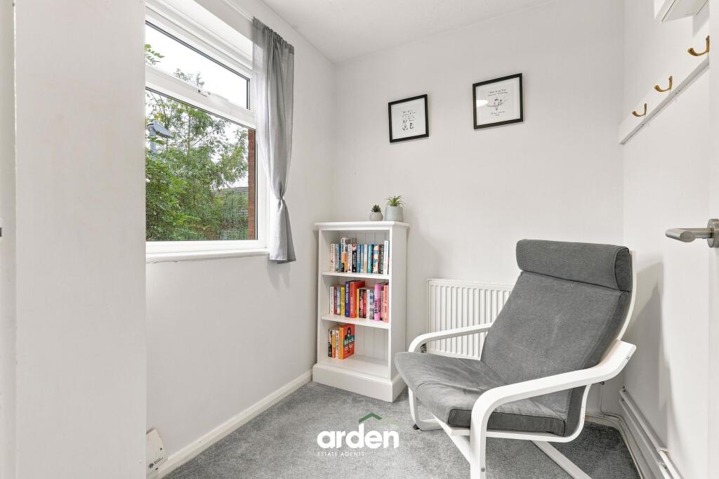 Paddock Lane, Redditch, B98 photo 5
