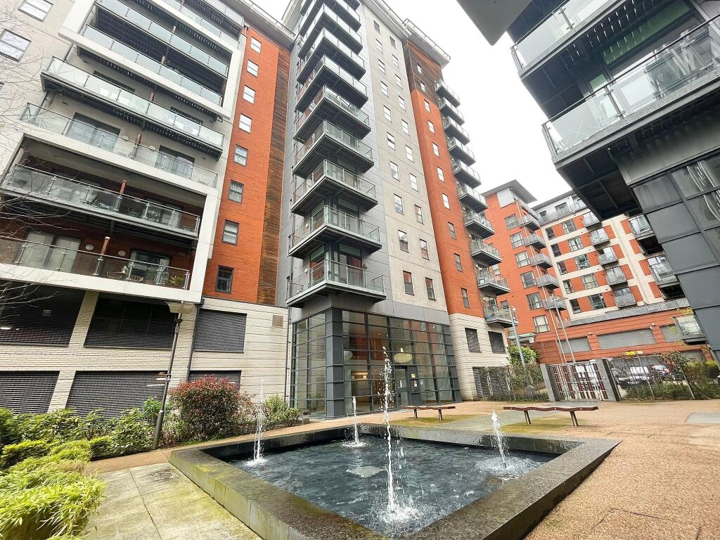 Main image of property: 3 Hornbeam Way, Manchester, M4
