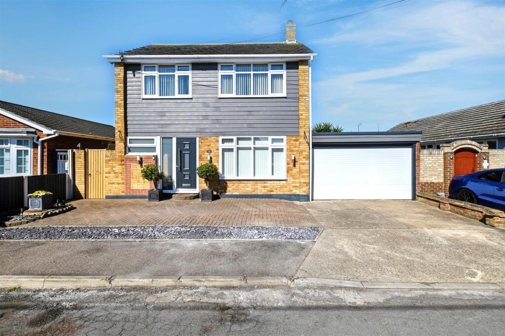 3-bed house on Beck Road, Canvey Island, £400,000