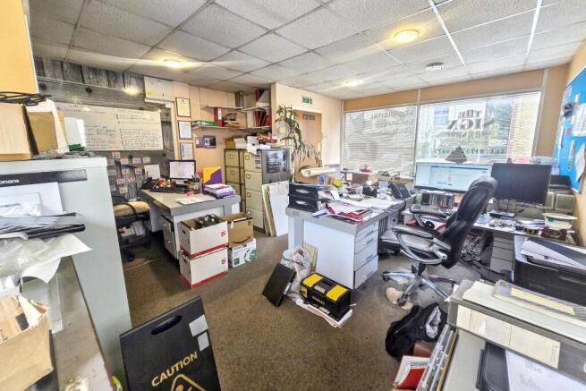 25 Doods Road, Reigate, RH2 0NT