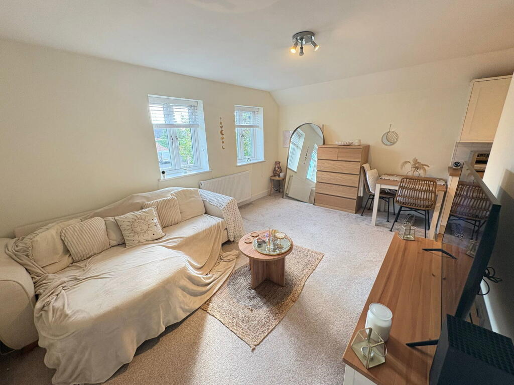 House in South Staffordshire, Lapley, Stretton and Wheaton Aston - View 5