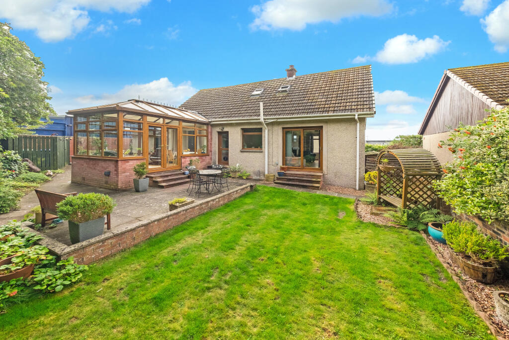 Main image of property: 176 Golfdrum Street, Dunfermline, Fife