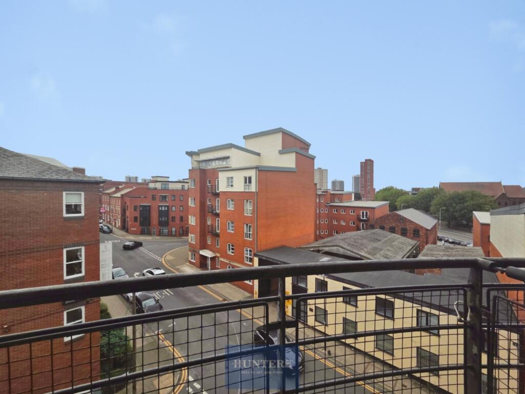 Apartment in Birmingham - More