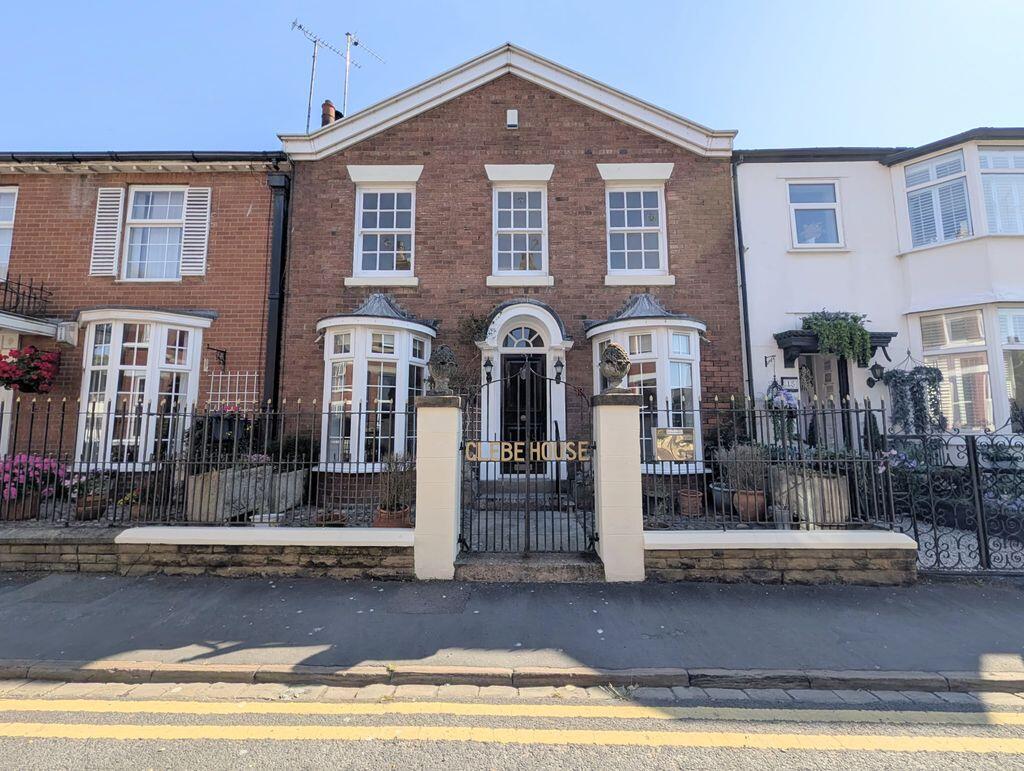Main image of property: To Let - Wellington Street, Southport, PR8 - Two Bedroom Terrace