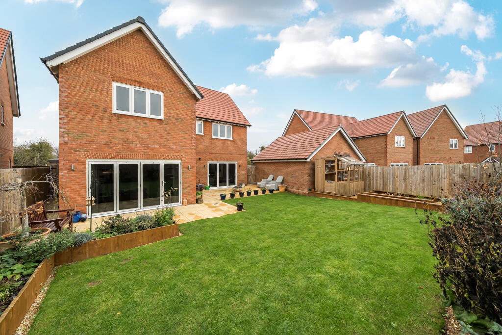 Prince Drive, Shrivenham, Swindon, SN6 photo 4