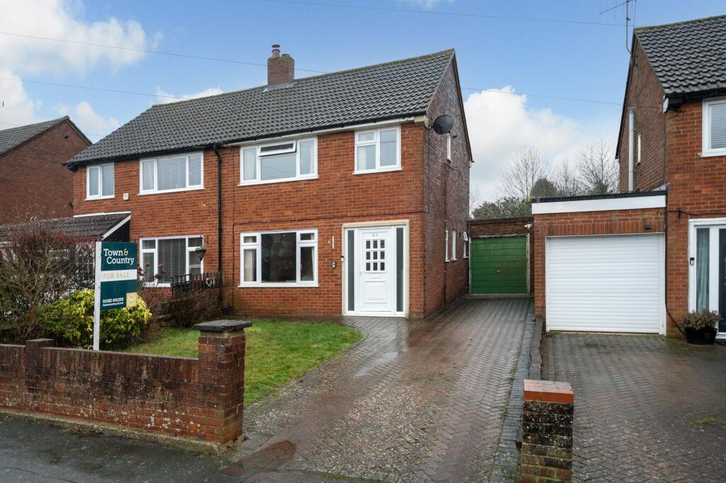 Main image of property: Elm Avenue, Caddington, LU1