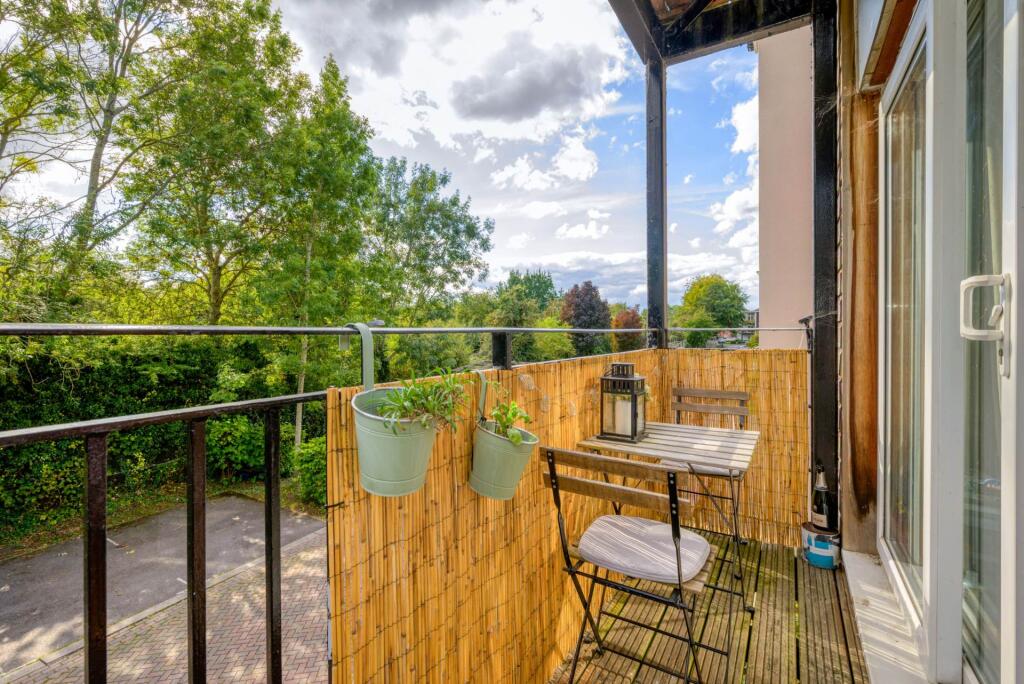 Apartment in Reading, Newtown - View 5