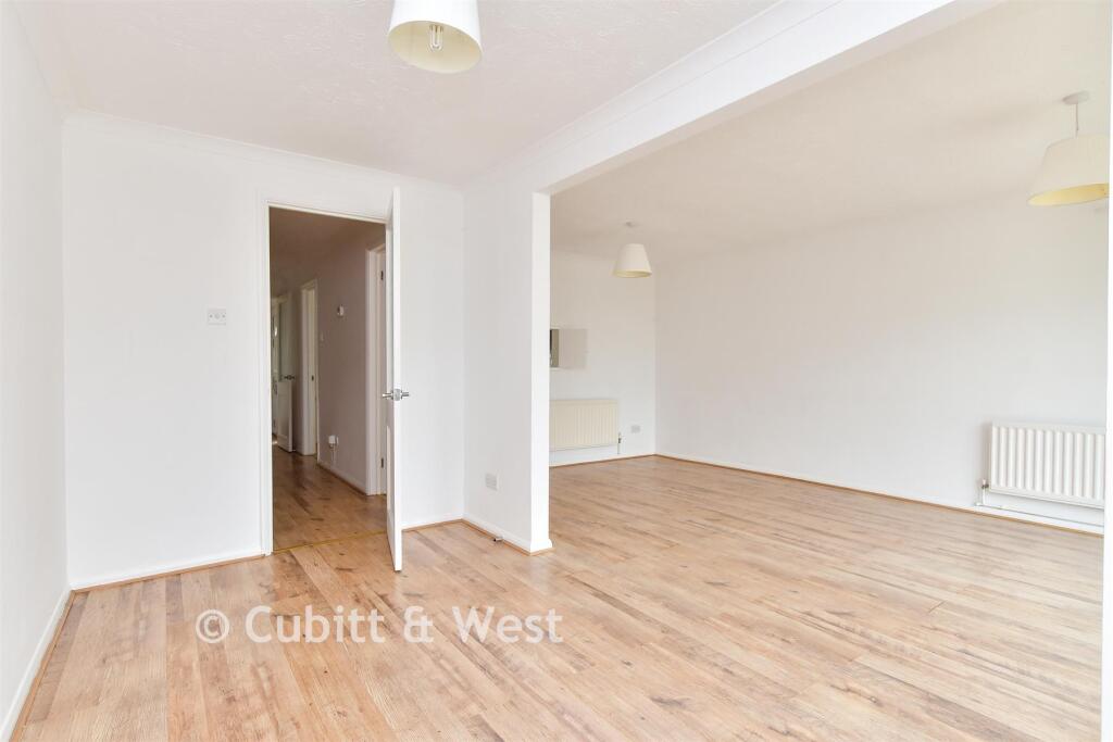 House in Lewes, Peacehaven - View 5