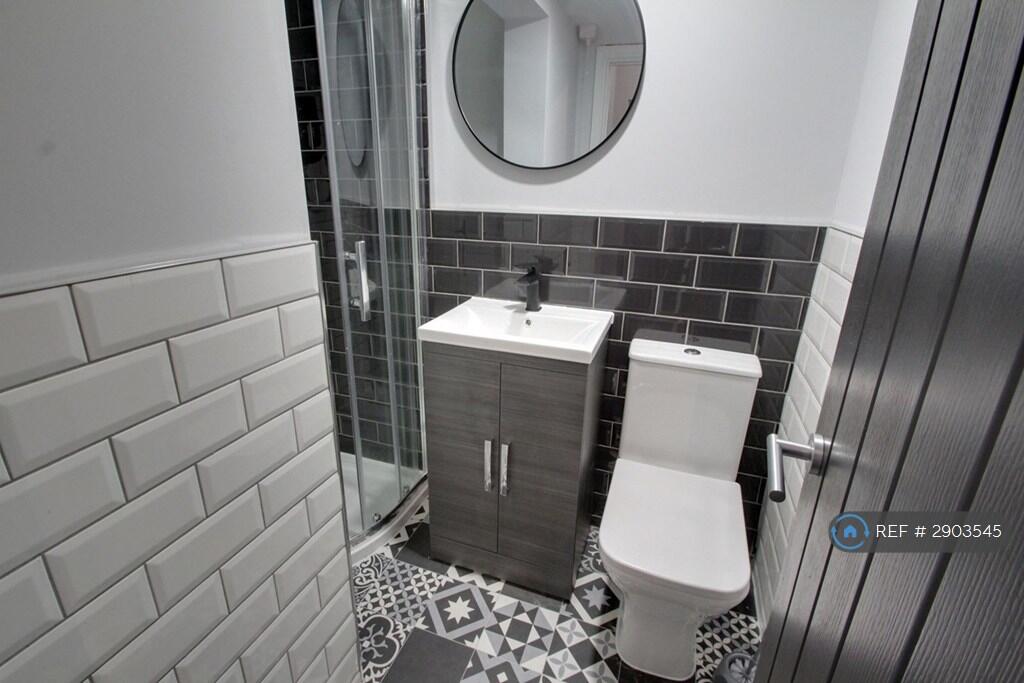 1 bedroom house share for rent