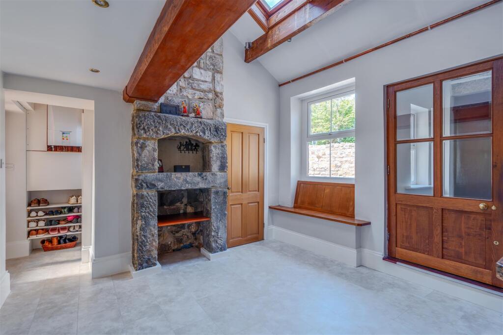 House in Leeds - View 5