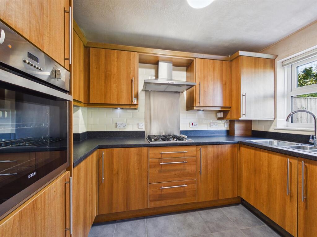 Elford Close, Whitley Bay photo 5