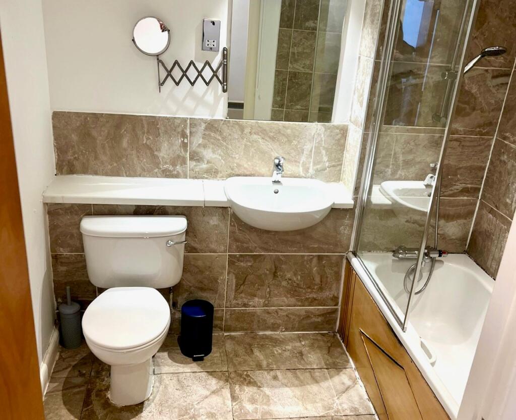 Additional image 6 of Maxim 28, Lionel Street