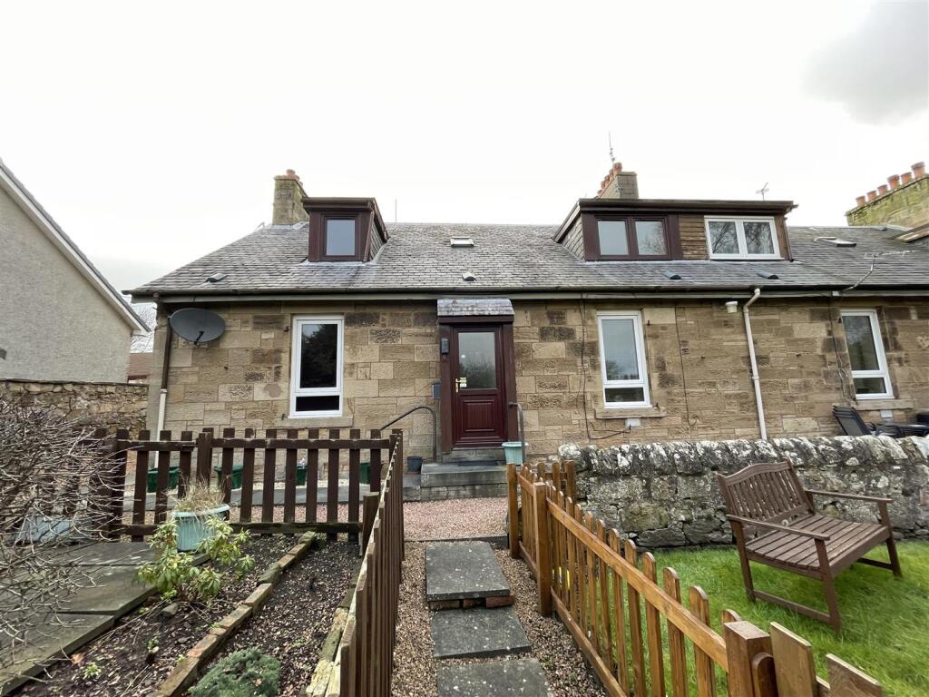 Main image of property: 6 New Cottages, Station Road, Springfield