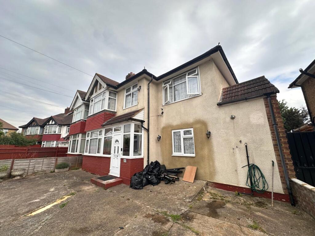 Main image of property: Silverdale Gardens, Hayes, Greater London, UB3