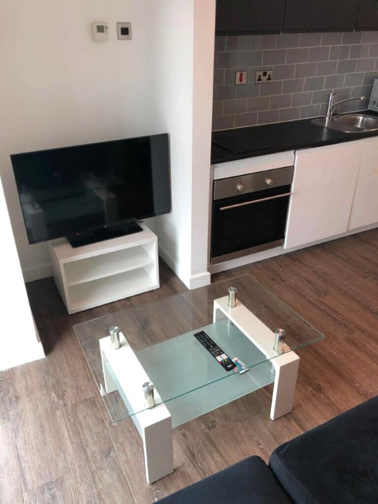Apartment in Sheffield, Moorfoot, Broomhall - View 3
