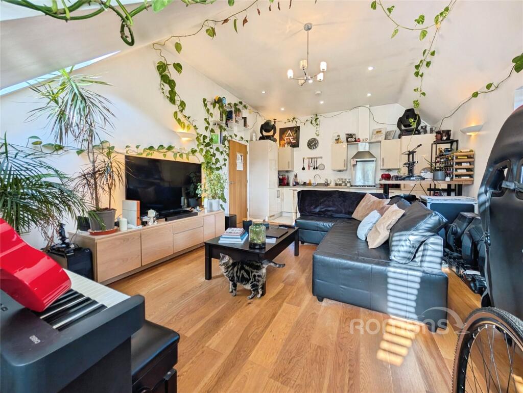 Main image of property: Wokingham Road, Earley, Reading